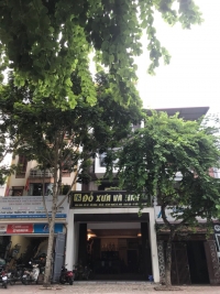 Nhà mặt phố sầm uất đường Việt Hưng, Long Biên, Hà Nội, 100m2, mặt tiền 6m giá rẻ.